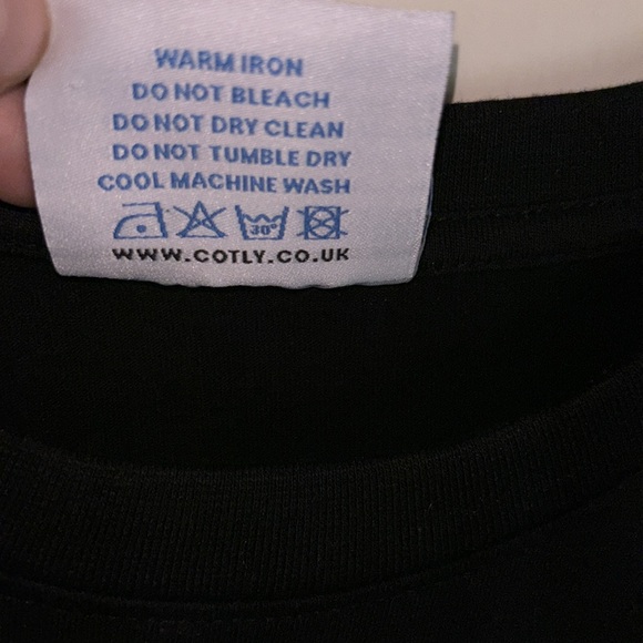 NWOT size medium Scotland T-shirt unisex shirt 22” PTP 28” length black silver - Picture 4 of 6